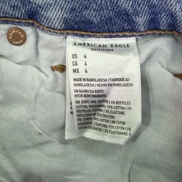 American Eagle Jean Shorts Womens 4 Blue Light Wash Baggy Mom Distressed Denim - Picture 8 of 9